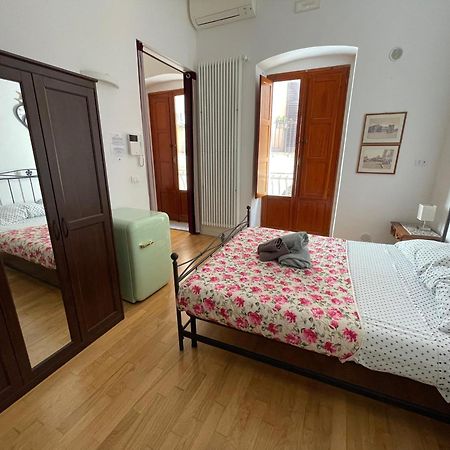 Lovely Room In Bari Old Town Экстерьер фото